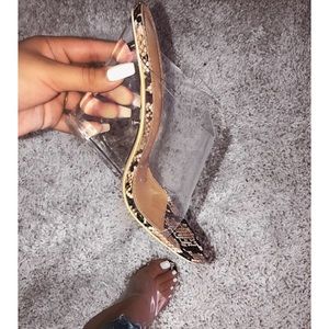 🔥Size 6, 6.5 Left🔥 Designer  Snake Clear Wedges.
